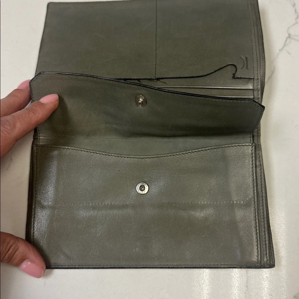 Krizia Italian Leather Wallet Olive Green Billfold - Picture 9 of 13